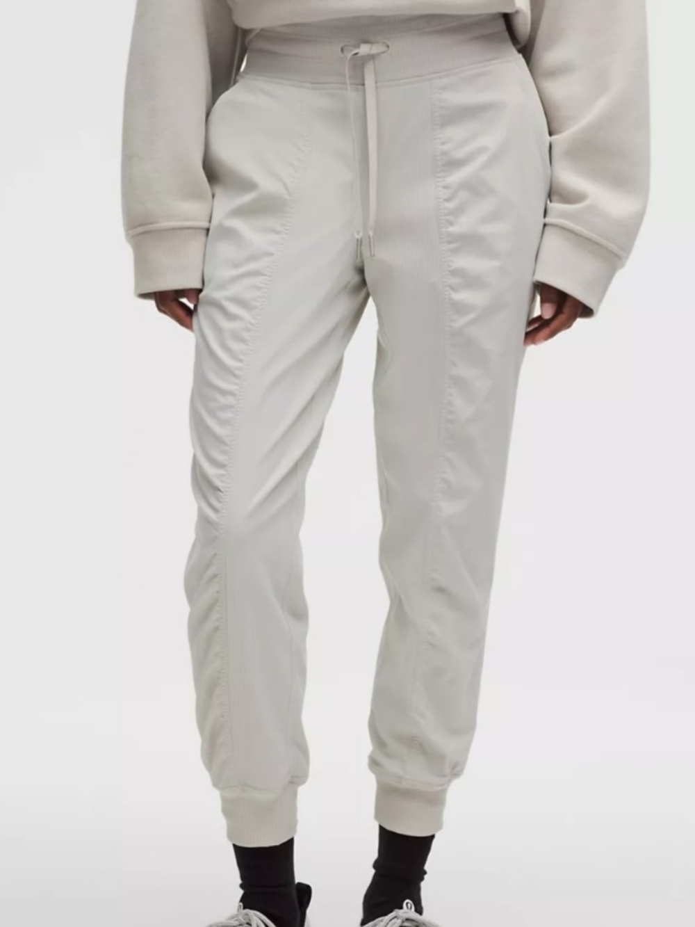 (NWOT)Lululemon Dance Studio Mid-Rise Joggers